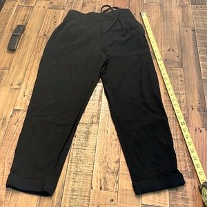 VINCE Cropped black linen blend drawstring waist tie jogger style trousers